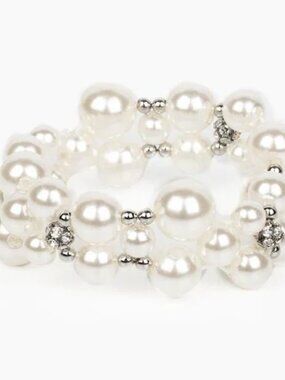 Paparazzi Her Serene Highness White Bracelet